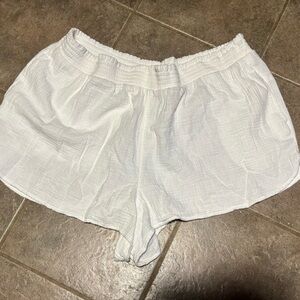 Aerie White Women Shorts